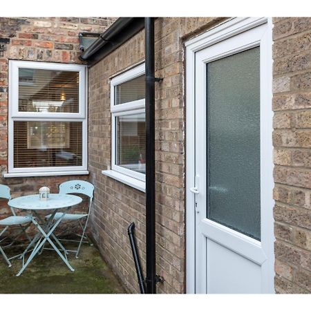 Beautiful 2 Bed With Free Parking - Pass The Keys Lägenhet York Exteriör bild