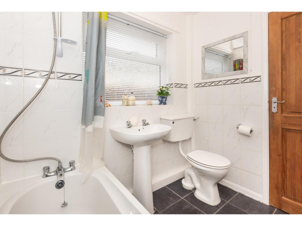 Beautiful 2 Bed With Free Parking - Pass The Keys Lägenhet York Exteriör bild