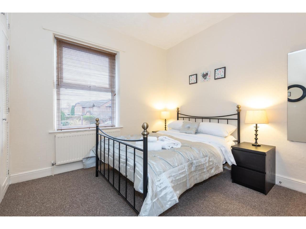 Beautiful 2 Bed With Free Parking - Pass The Keys Lägenhet York Exteriör bild