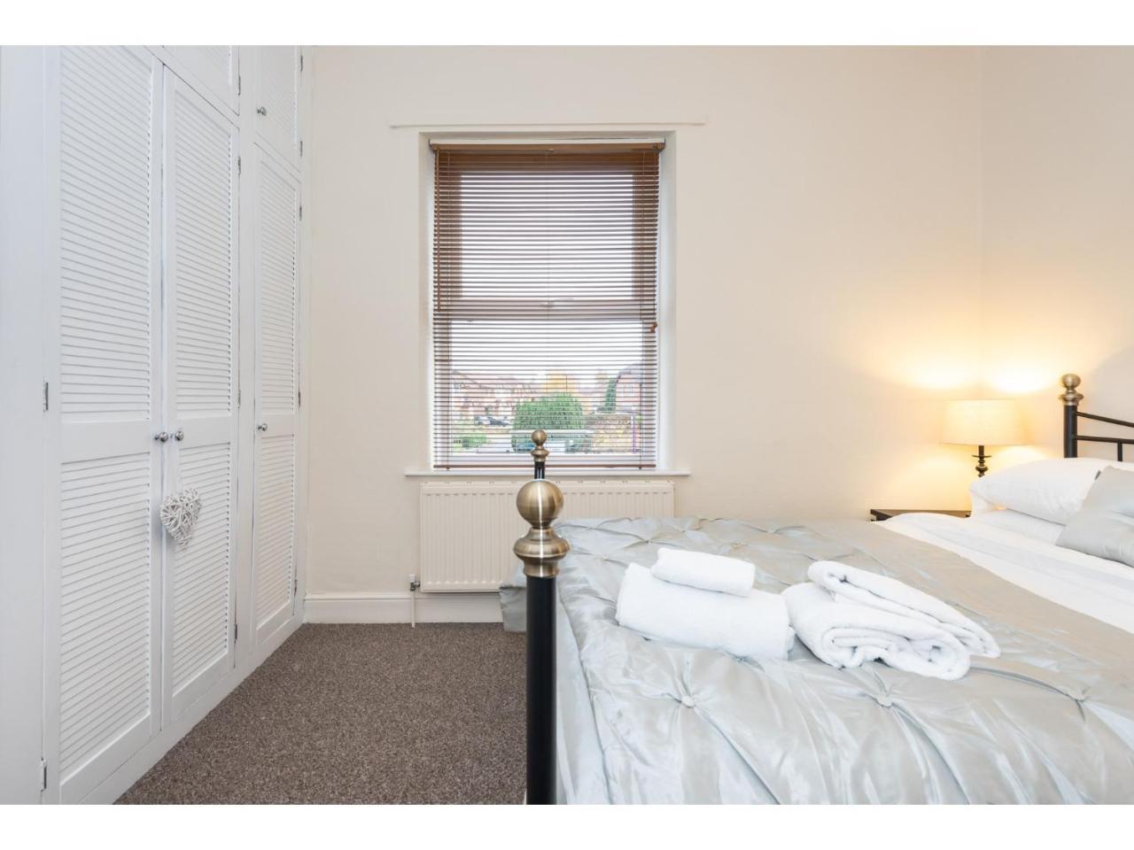 Beautiful 2 Bed With Free Parking - Pass The Keys Lägenhet York Exteriör bild